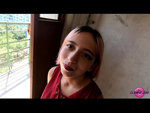❤️ د شاګرد حساسیت په بهر کې یو اجنبی سړی وخوري - د هغه په مخ کې ☑ جنس